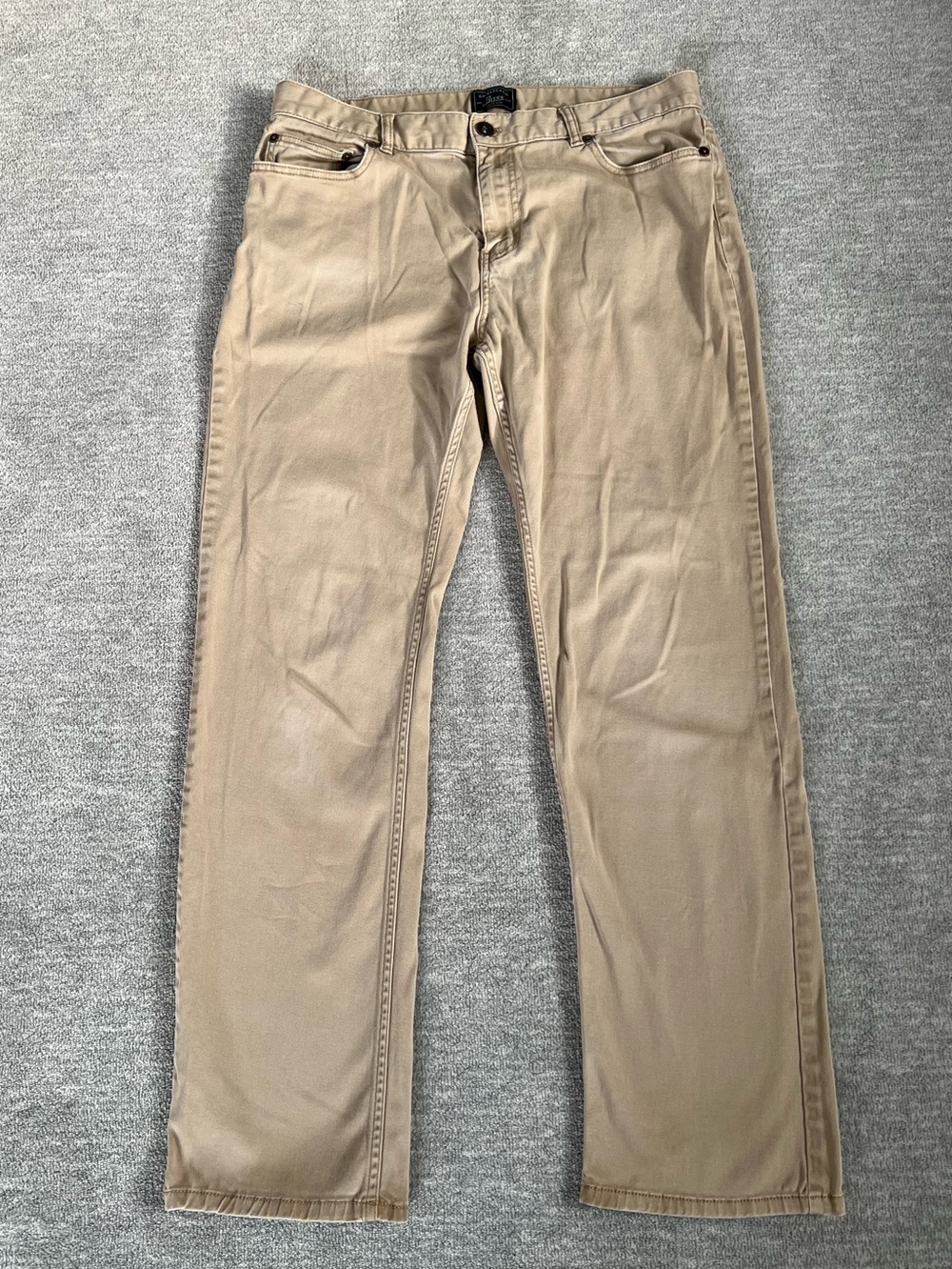 G. H. Bass & Co. Classic Tan Straight-Leg Pants- Waist 34